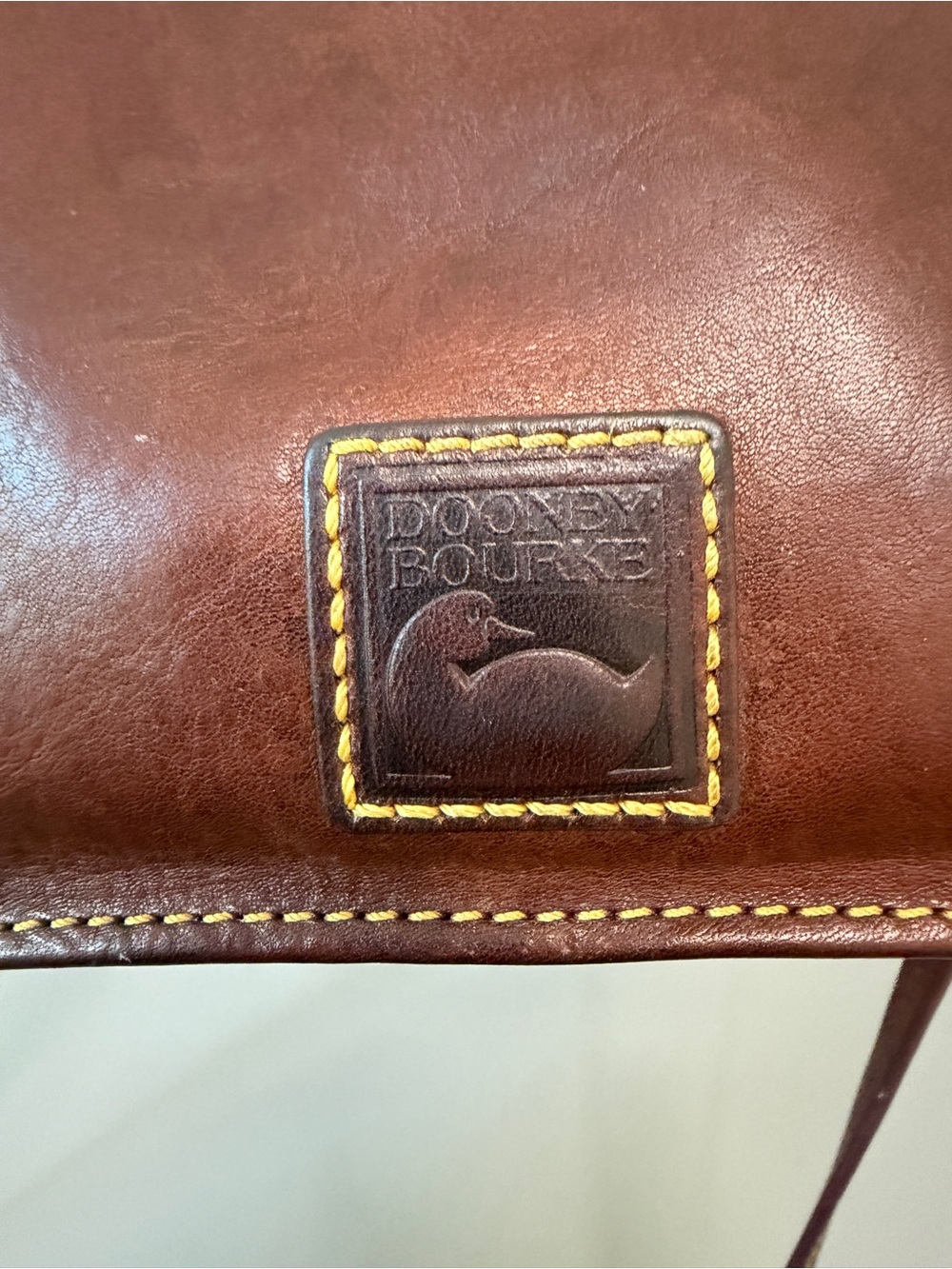 Dooney & Bourke Florentine leather triple zip crossbody bag in a chestnut brown - Picture 5 of 9